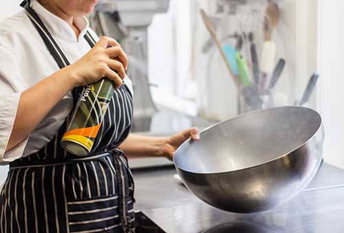 Cloud kitchen chef at work in Los Angeles